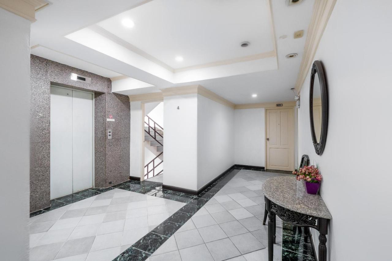 Oyo 1042 Boon'S Residence Bangkok Kültér fotó